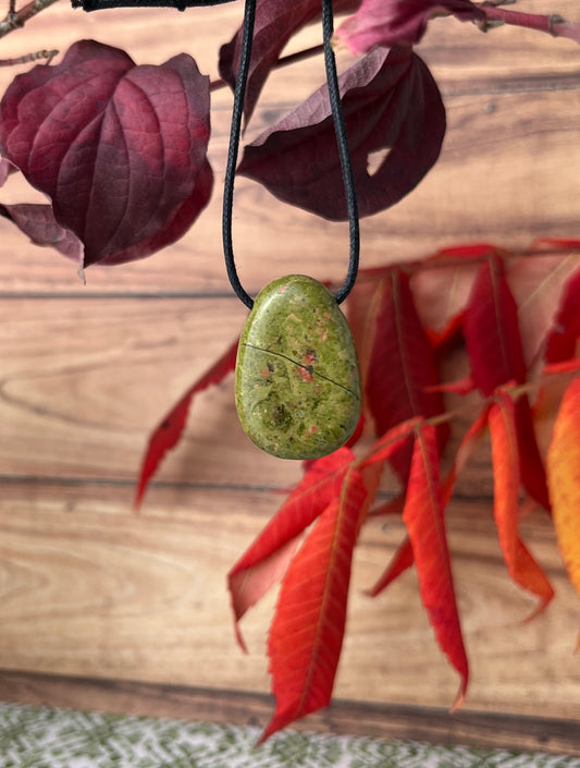 Unakite : Acceptation. Apaisement et guérison intérieure.